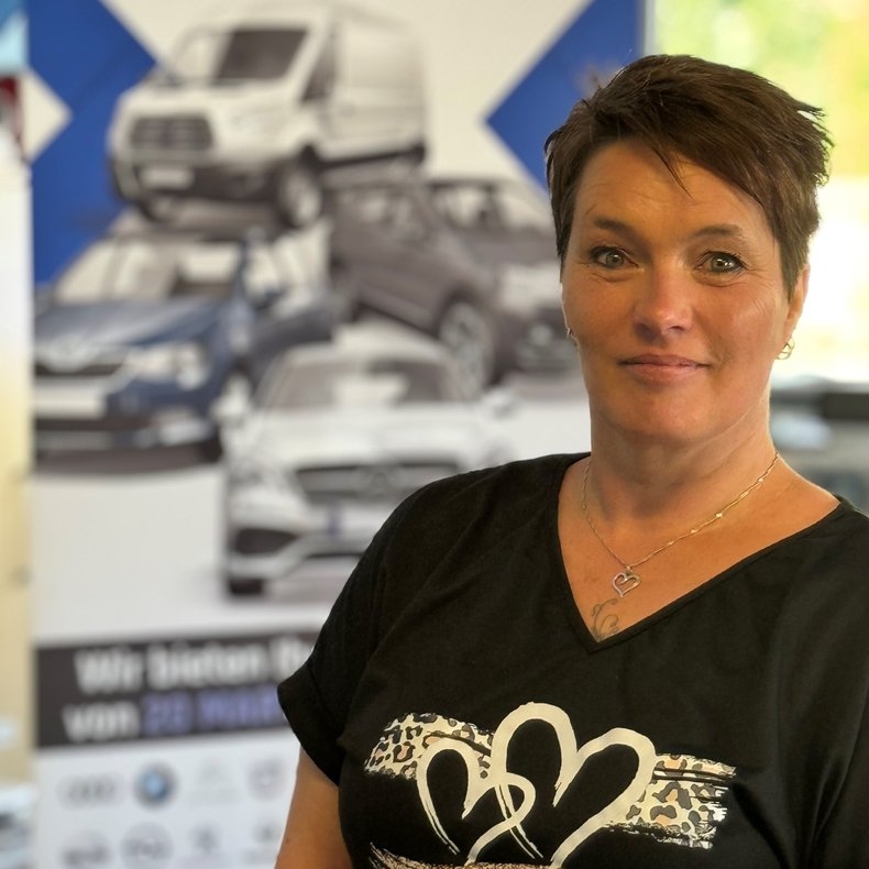 Monja Müller von Ketterer Kfz-Meisterbetrieb Porträt Monja Müller von Ketterer Kfz-Meisterbetrieb